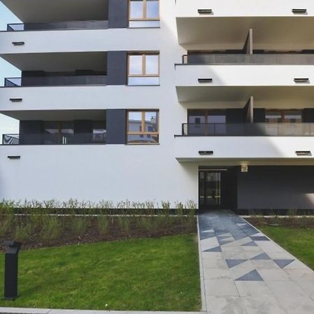 P&O Serviced Apartments Group Komputerowa Varsó Szoba fotó