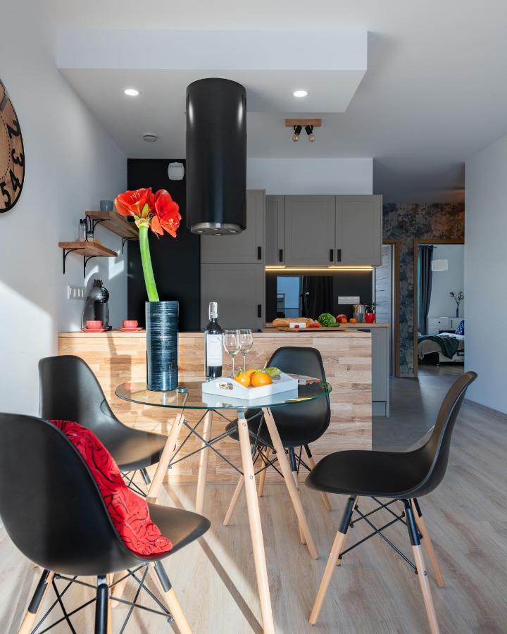 P&O Serviced Apartments Group Komputerowa Varsó Kültér fotó