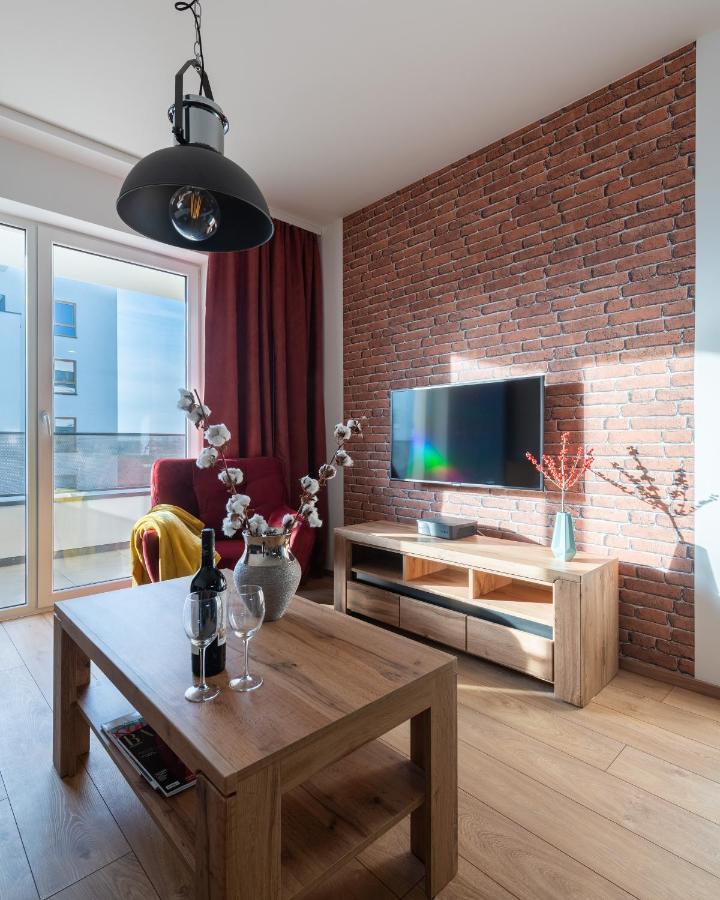 P&O Serviced Apartments Group Komputerowa Varsó Kültér fotó